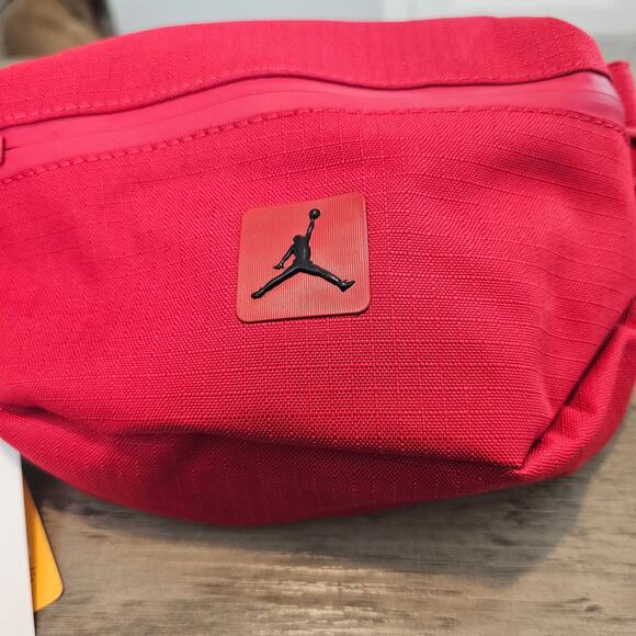 Nike Jordan Cordura Franchise Crossbody Bag Gym Red MA0901-R78 Purse Red Y2K - Picture 2 of 13